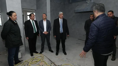 Dilovası Belediye Başkanı Ramazan Ömeroğlu, ilçede devam eden projeleri yerinde