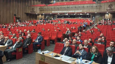 Kocaeli Büyükşehir Belediyesi Nisan Ayı Meclisinde İzmit Belediye Başkanı Fatma
