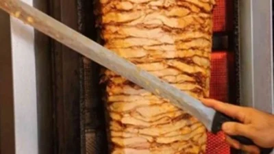 Geçtiğimiz günlerde Kocaeli'de yaşanan tavuk döner faciasında yüzlerce vatandaş hastanelik