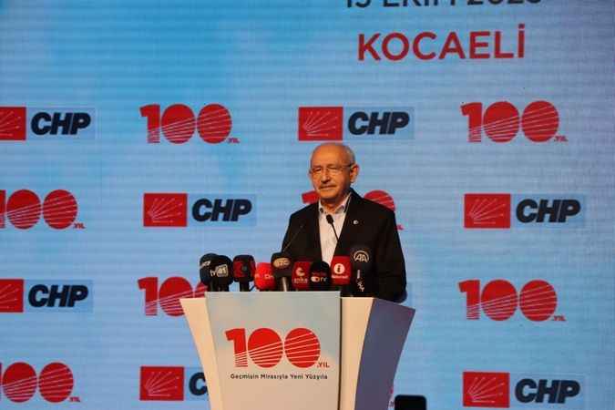 Kartepe Dedeman Otel’de düzenlenen Yerel Seçimler Çalıştayı’na CHP Genel Başkanı