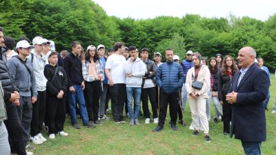 Havaların güzelleşmesiyle birlikte Körfez’de doğa yürüyüşleri de başladı. Körfez’in gizli
