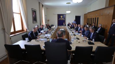Körfez Belediye Başkanı Şener Söğüt, AK Parti Kocaeli Milletvekilleri ile