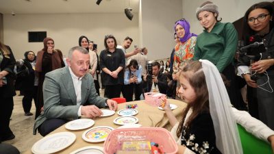 KO-MEK’te 20. yıl ilçe sergileri tüm hızıyla devam ediyor. Sergi