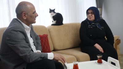  Körfez Belediye Başkanı Şener Söğüt, Anneler Günü’nde anlamlı ziyarette