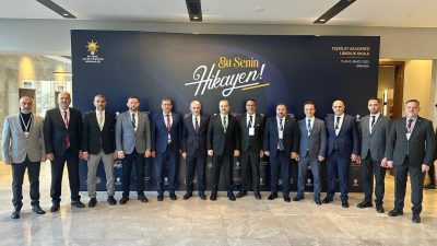 AK Parti Kocaeli İl Başkanı Dr.Şahin Talus, 12 ilçe başkanı
