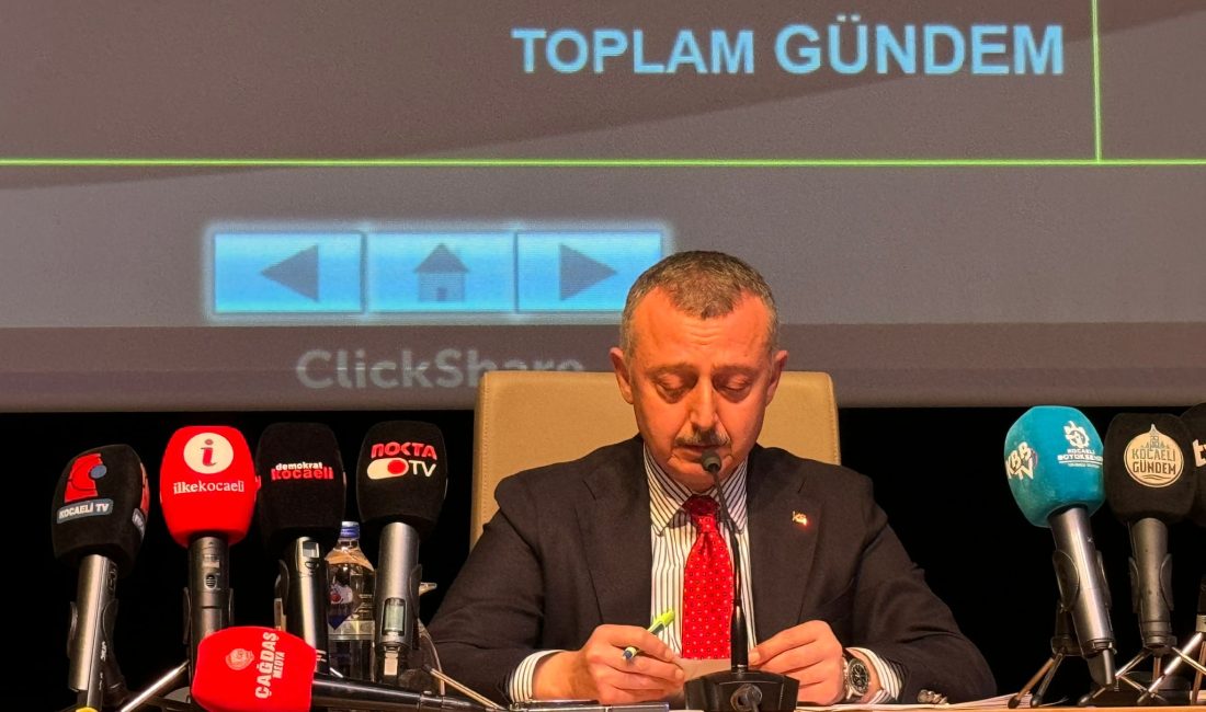 Kocaeli Büyükşehir Meclisi’nde gündem dışı söz alan CHP’li Erkan Baş,