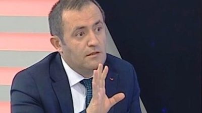 Atatürk Üniversitesi Araştırma Hastanesi Kardiyoloji Bölümü doktorlarından Doç. Dr. Oktay