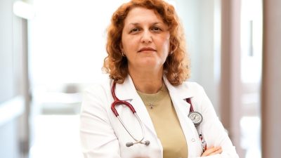 Yazın havaların ısınmasıyla ortaya çıkan kenelere karşı dikkatli olunması gerektiğini