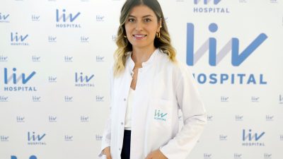 Doğru zamanda güneşlenmeye dikkat çeken Aile Hekimi Uzman Dr. Tuba