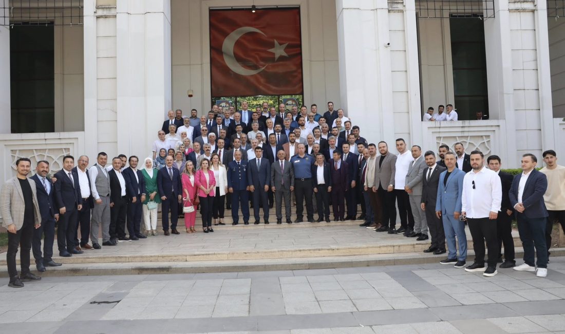 Körfez’de geleneksel hale gelen Kent Bayramlaşması’nın adresi, Tütünçiftlik Kültür Merkezi’ydi.