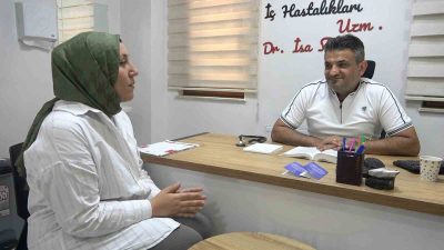 Günlük 20 dakika güneşin altında kısa kollu tişört ile gezilmesi