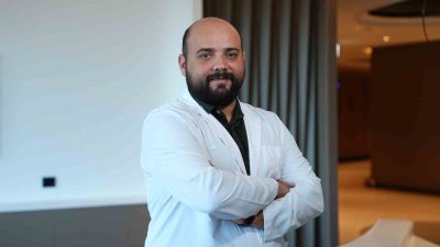 Kulakta ani bir patlama hissi, işitme kaybı ya da çınlama