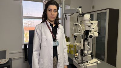 Günümüzde giderek artan ekran bağımlılığının etkili olduğu gözlerde kuruluğa ilişkin