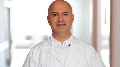 Cilt kanserinin bilinen en önemli nedeninin güneş ışınları olduğunu belirten