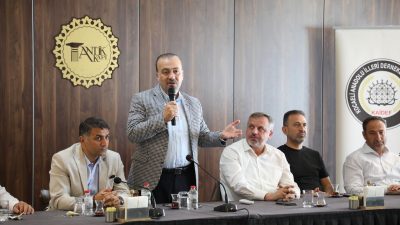 AK Parti Kocaeli İl Başkanı Dr.Şahin Talus’un ev sahipliğiyle Kocaeli