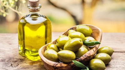 Nedim Yıldız Naturel, aile mirası zeytin ve incir bahçelerinden yola