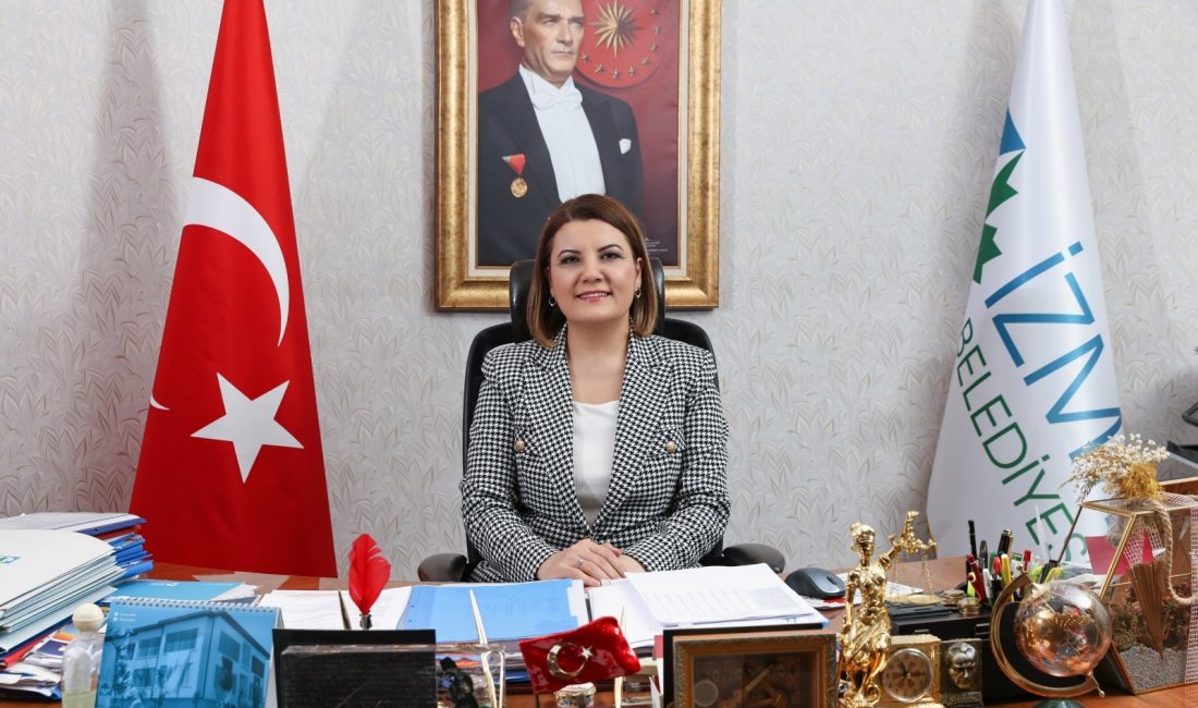 İzmit Belediye Başkanı Fatma Kaplan Hürriyet, 30 Ağustos Zafer Bayramı