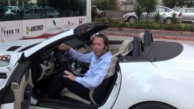 Yaptığı bitkisel karışımlarla ekranların tartışılan ismi olan Doktor Ömer Coşkun,