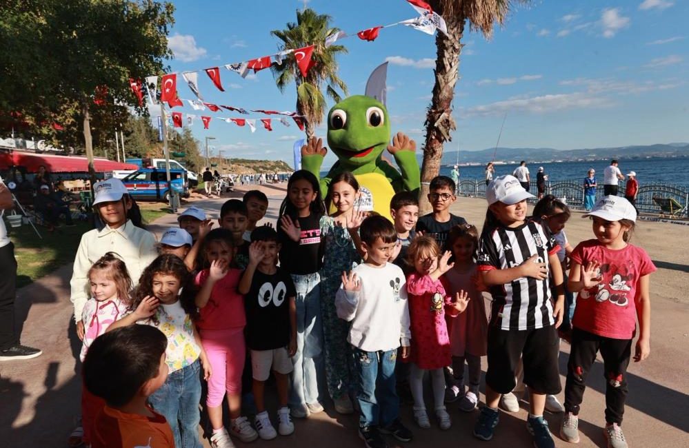 Gebze Belediyesi’nin, Eskihisar Sahili’nde düzenlediği '2. Baba-Çocuk Balık Tutma Etkinliği'