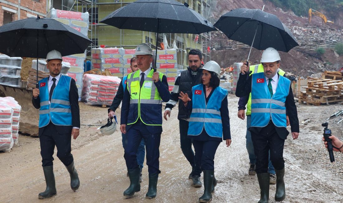 Kocaeli Büyükşehir Belediyesi öncülüğünde, Cedit Mahallesi’nde devam eden kentsel dönüşüm