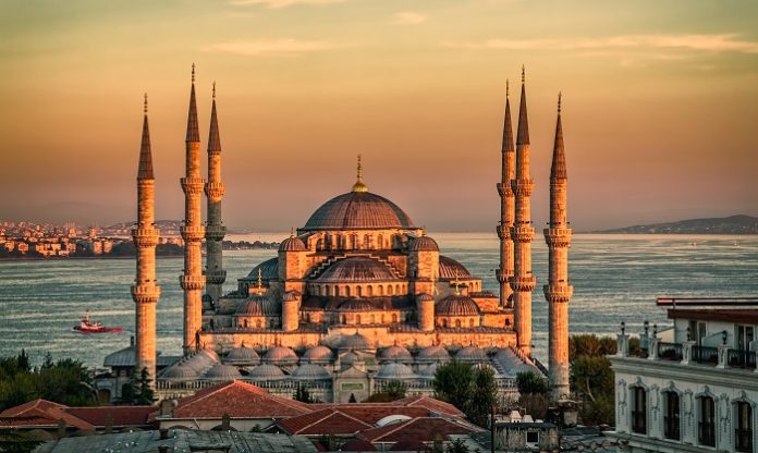 İslam dünyasında Peygamber Efendimiz Hz. Muhammed’in (s.a.v.) doğumunu idrak etme
