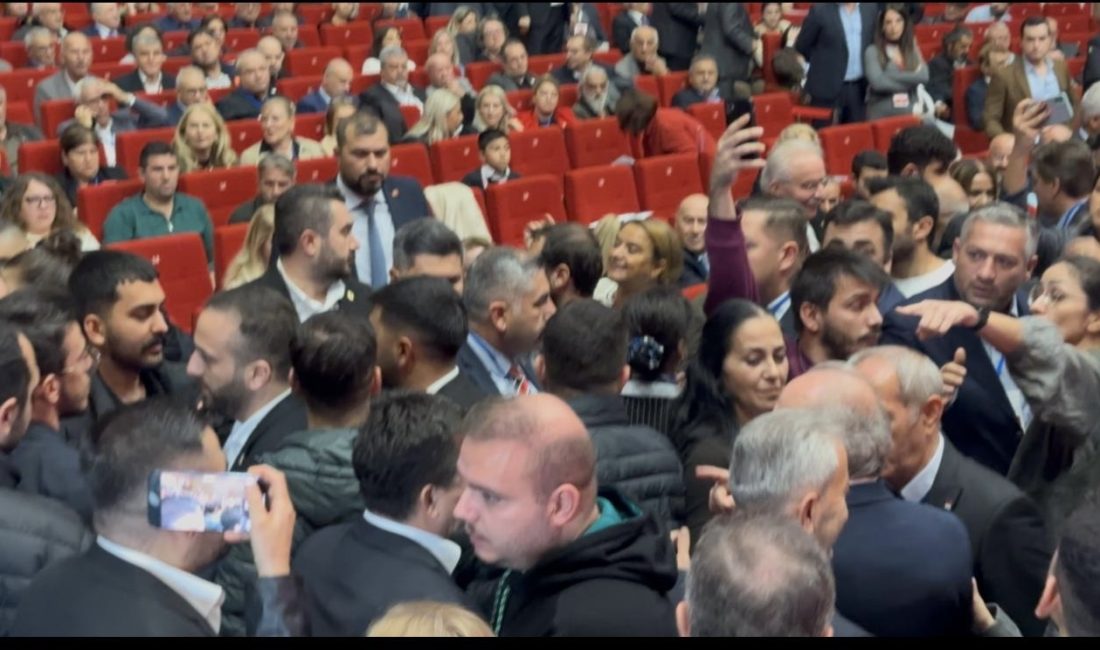 CHP Kocaeli 39. İl Kongresi bugün Kocaeli Kongre Merkezi’nde gerçekleşti.