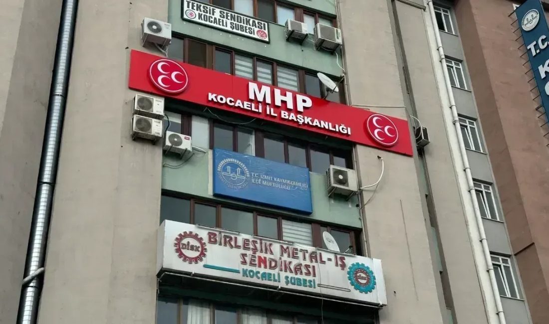 Milliyetçi Hareket Partisi’nin Türkiye genelinde başlattığı “Hayırlı Günler Komşum Ziyaretleri”