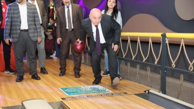 Darıca Belediyesi, 24 Kasım Öğretmenler Günü dolayısıyla ilçede görev yapan