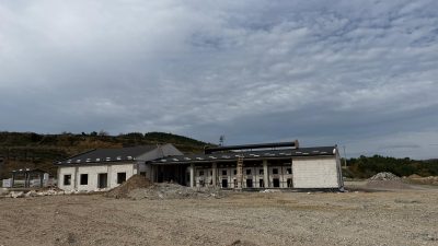 İzmit Belediye Başkanı Fatma Kaplan Hürriyet, inşaat çalışmalarının yoğun bir