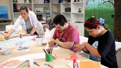 Kocaeli Büyükşehir Belediyesi bünyesinde hizmet veren Gonca Engelsiz Yaşam Merkezi,