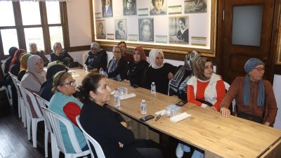 İzmit Belediyesinin hayata geçirdiği Kadın Kadına Konak Buluşmaları, bu hafta