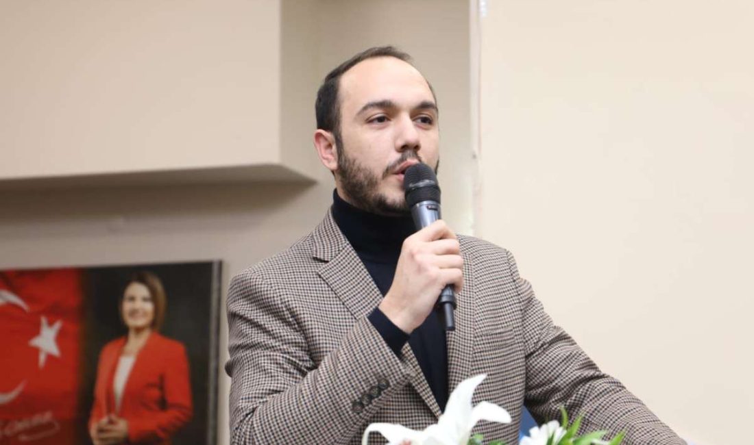 İzmit Belediyesi Dernekler Masası Başkanı Eray Bodur, Kocaelispor sponsorluk tartışmalarıyla