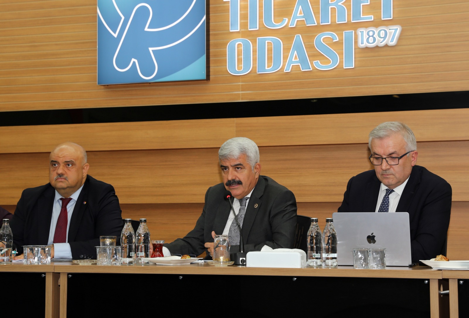 KOTO’nun ev sahipliğinde yapılan özel hastaneler istişare toplantısında sektörün sorun