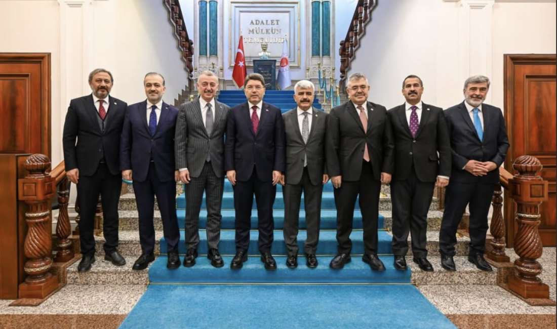 Kocaeli AK Parti Heyeti, Adalet Bakanı Yılmaz Tunç ve Sağlık