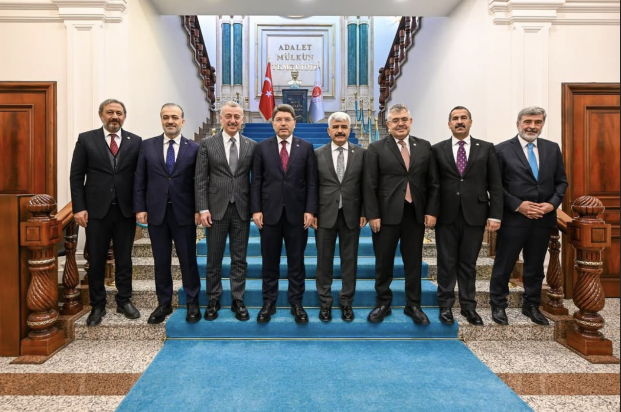 Kocaeli AK Parti Heyeti, Adalet Bakanı Yılmaz Tunç ve Sağlık