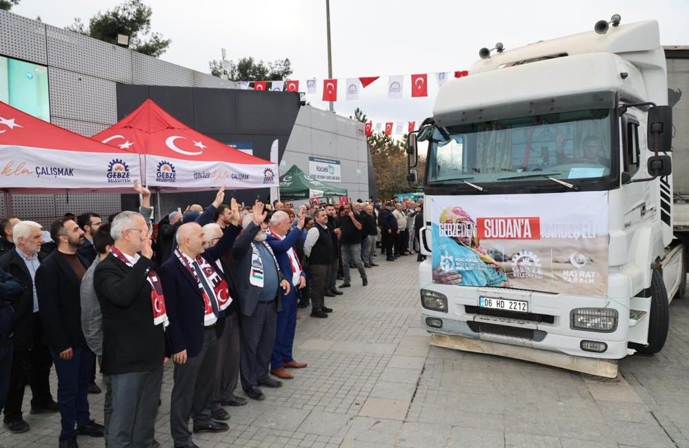 Kocaeli'nin Gebze ilçesinden Sudan'a gönderilen 10 tır dolusu insani yardım