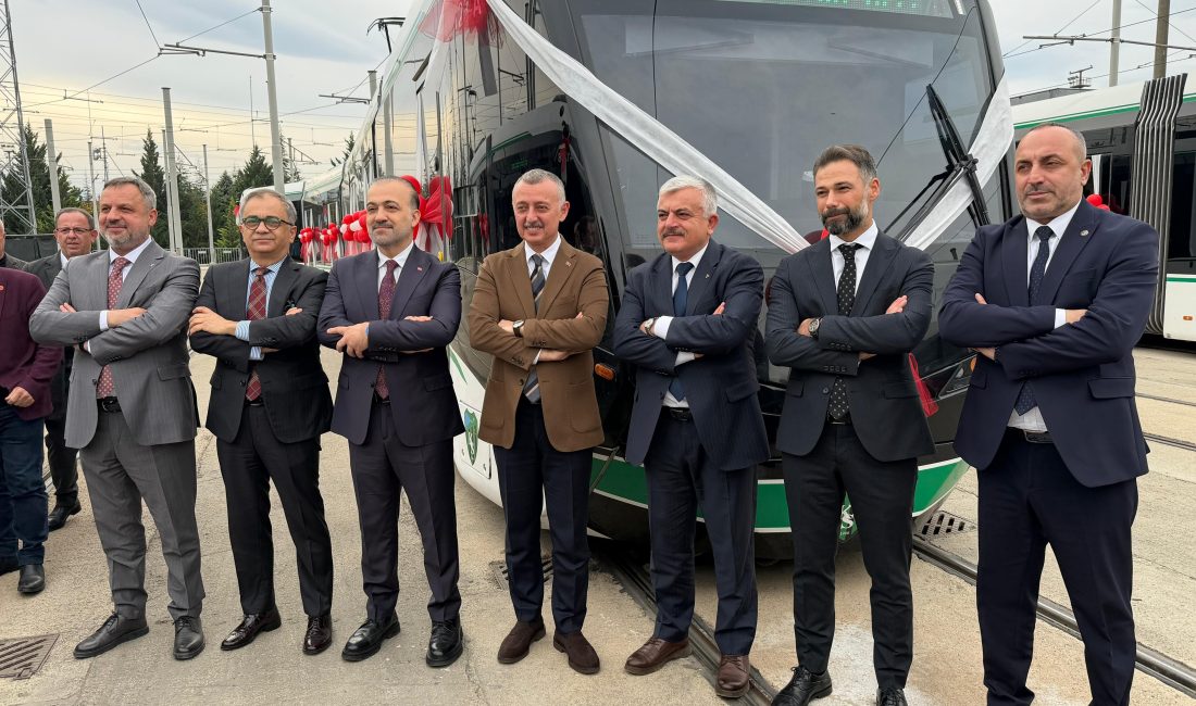 Kocaeli Büyükşehir Belediyesi’nin 2023’te ihalesini yaptığı 10 yeni tramvay aracının