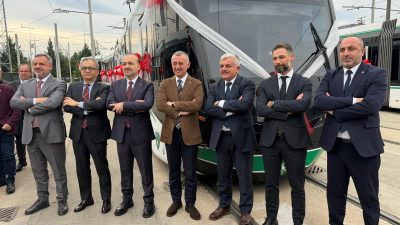 Kocaeli Büyükşehir Belediyesi’nin 2023’te ihalesini yaptığı 10 yeni tramvay aracının