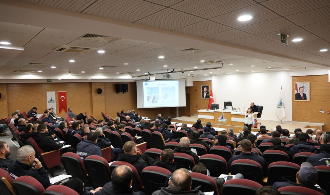 Kartepe Belediyesi Fen İşleri Müdürlüğü ekipleri, sahada yürüttükleri çalışmalarda riskleri
