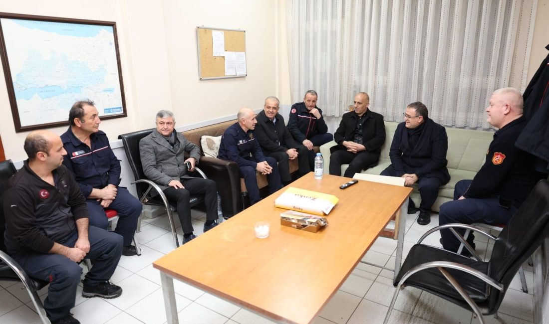 Derince Belediye Başkanı Av. Sertif Gökçe, yılbaşı gecesinde görev başında