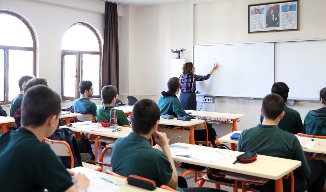 Millî Eğitim Bakanlığı, erken okul terkini önlemek ve öğrenci devamsızlıklarını