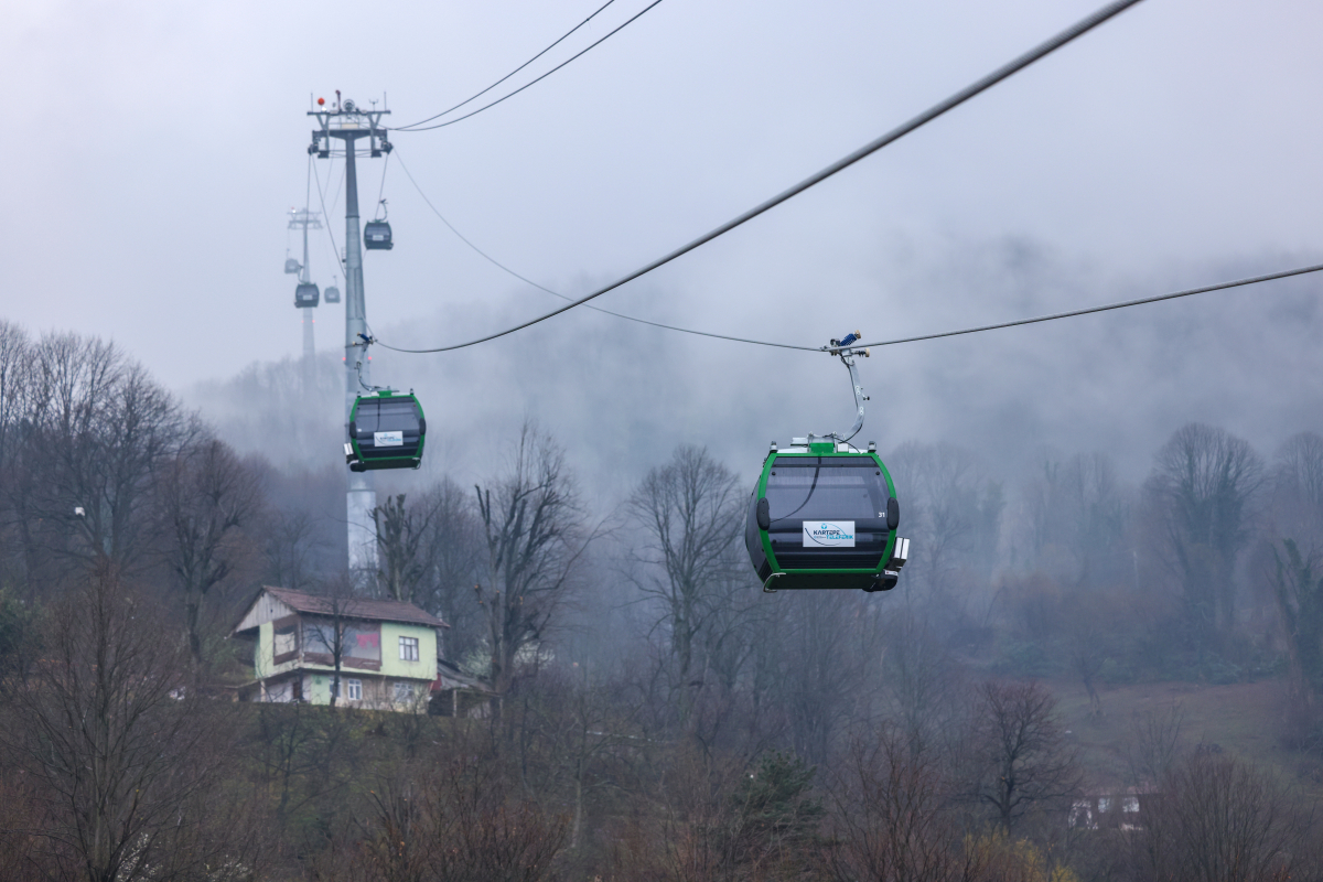 Olumsuz hava koşulları nedeniyle kapalı olan Kartepe Teleferik, bakım ve