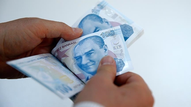 Aralık ayı enflasyonunun açıklanmasıyla birlikte emekli ve memurların maaşlara yansıyacak
