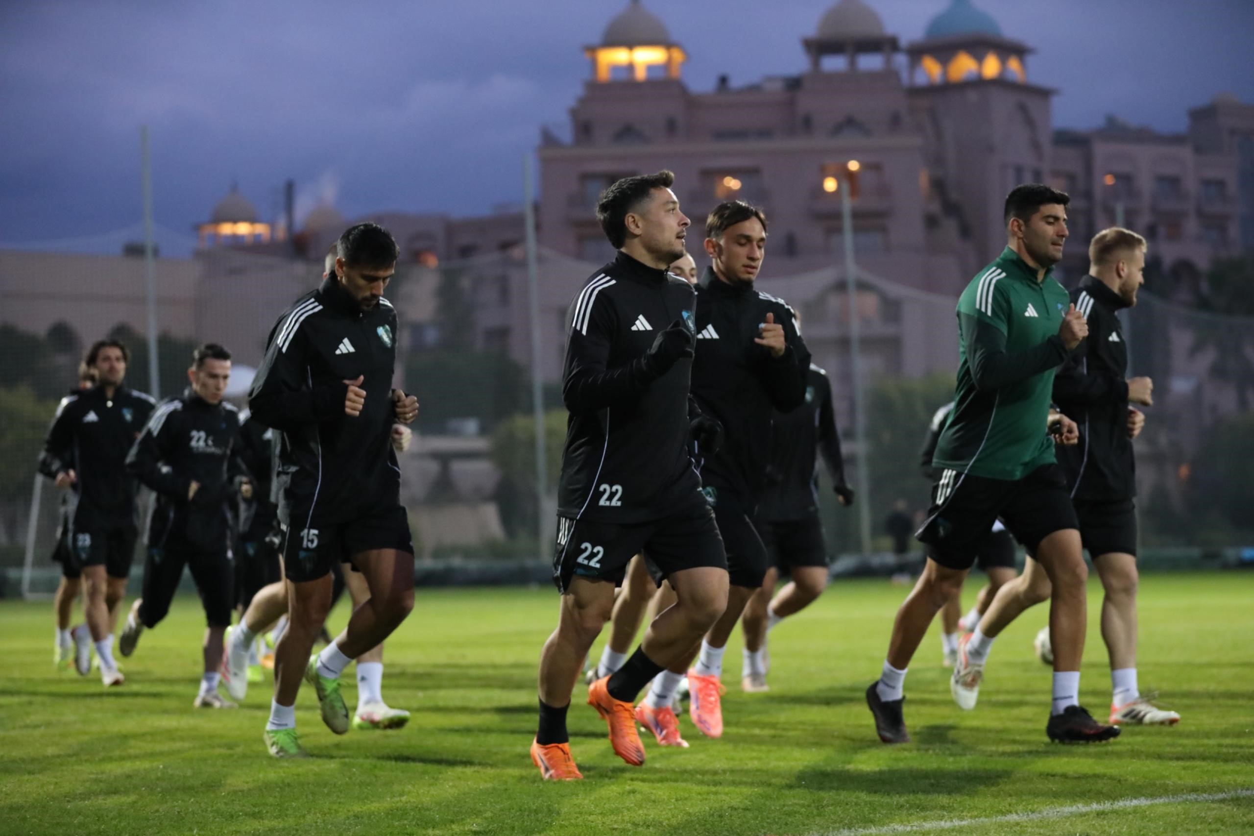 Kocaelispor, ligin ikinci yarısı öncesi kamp çalışmalarına Antalya'da başladı.