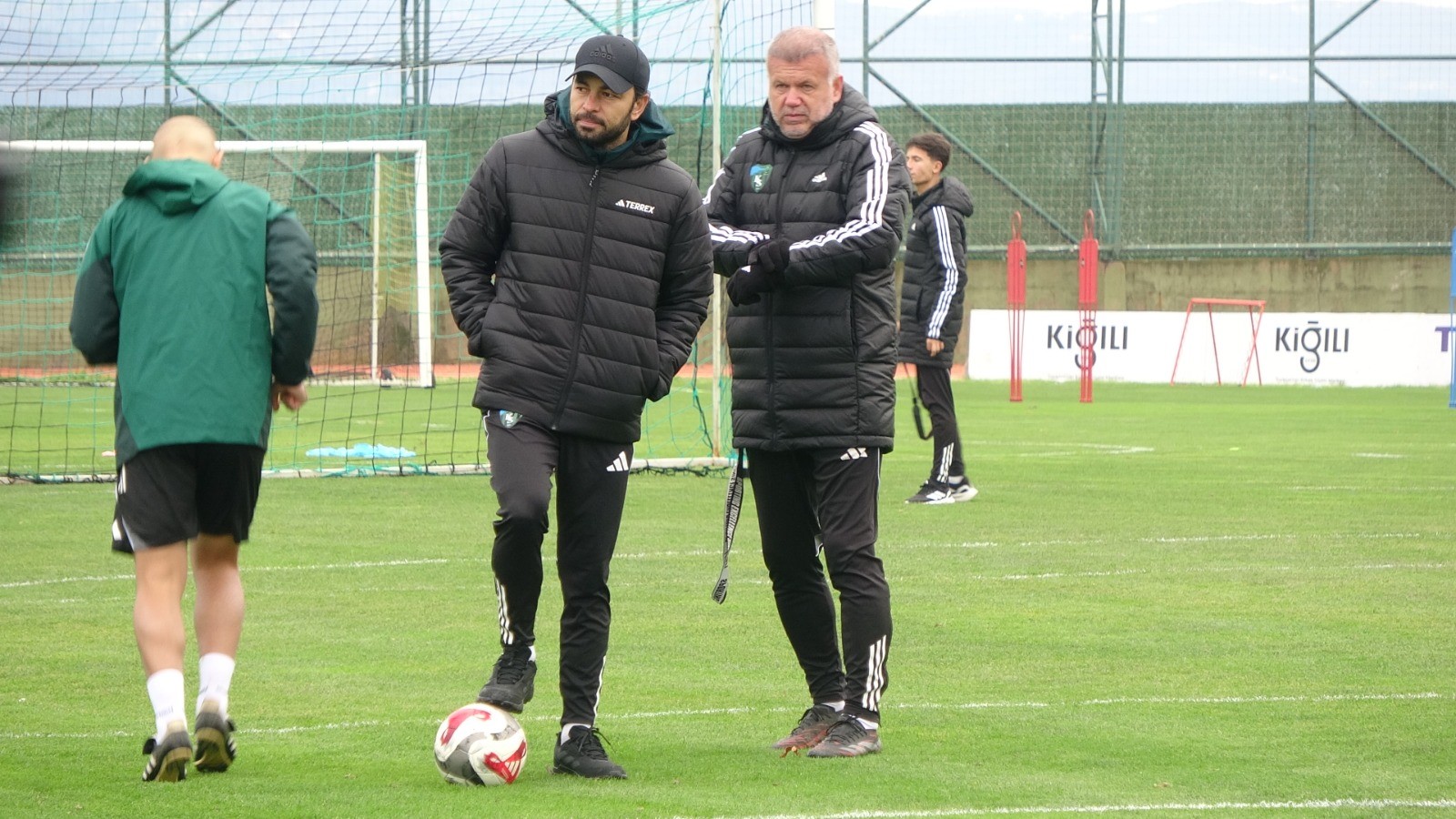 Kocaelispor Teknik Direktörü Selçuk İnan, ligde bu hafta oynayacakları Trabzonspor