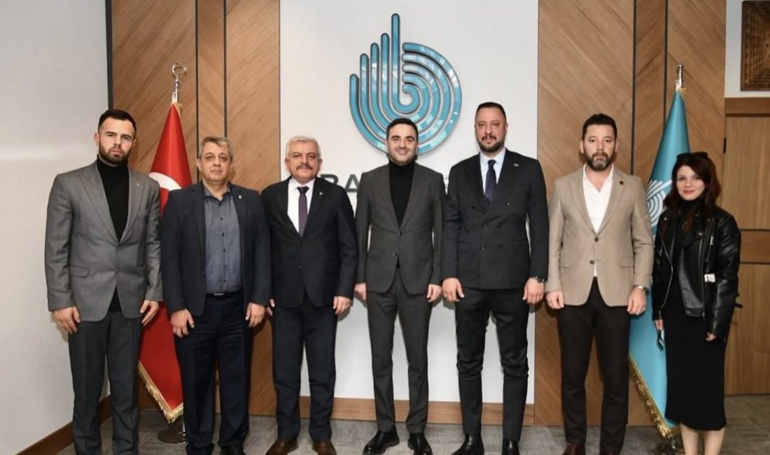 MHP Kocaeli İl Başkanı Tuncay Batı, İlçe Başkanı Mehmet Doğan
