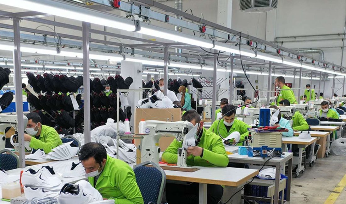 Sanayi, inşaat ve ticaret-hizmet sektörleri toplamında ücretli çalışan sayısı 2025