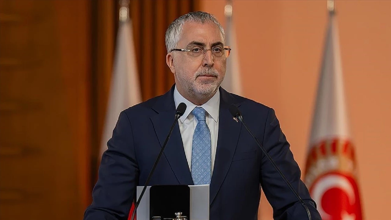 Çalışma ve Sosyal Güvenlik Bakanı Vedat Işıkhan, "Engelli ve eski