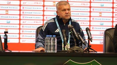 Kocaelispor Yardımcı Antrenörü Volkan Kazak, Beşiktaş ile berabere kaldıkları kupa