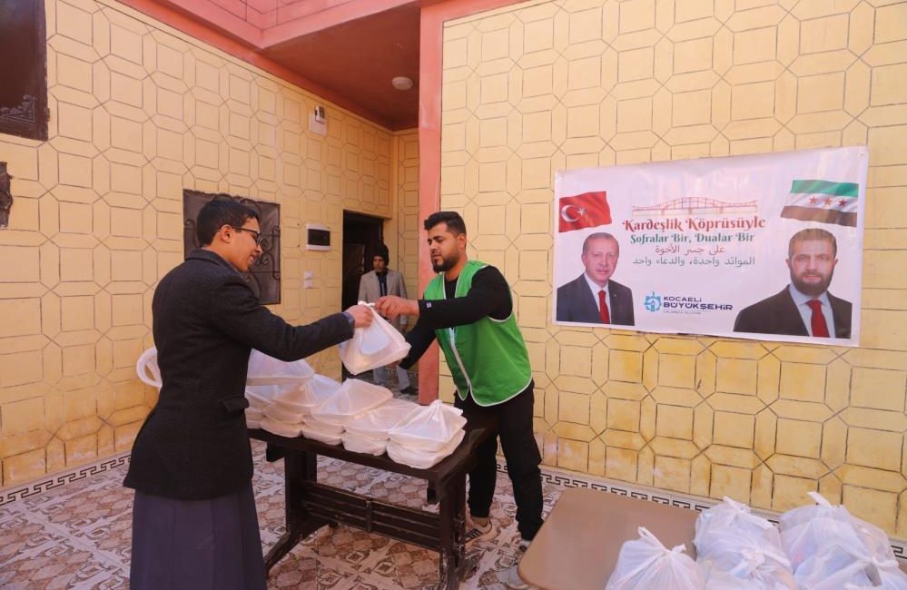 Kocaeli Büyükşehir Belediyesi savaştan zarar gören Suriye Rakka şehrinde her